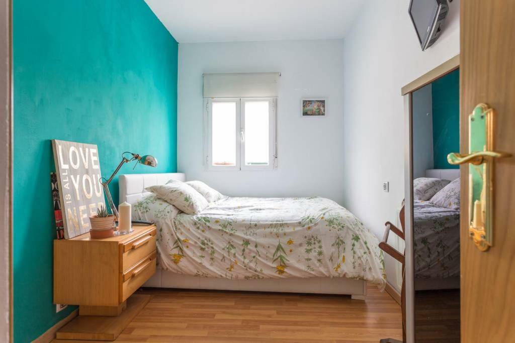 Apartamento Urgel Madrid Extérieur photo